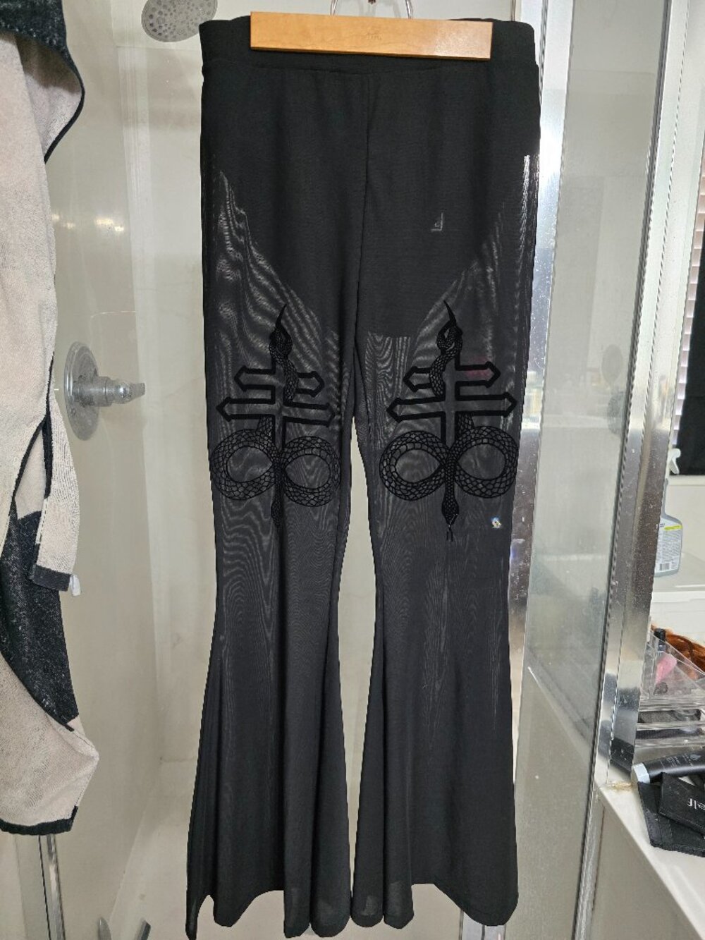 Serpentine Powermesh flares